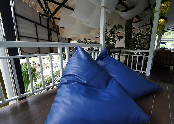Tropical Oasis Aoyon Beach House