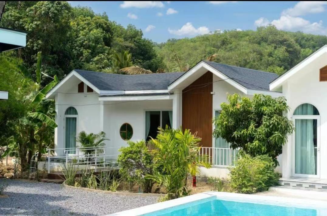 Holiday home Tropical Oasis Aoyon House *