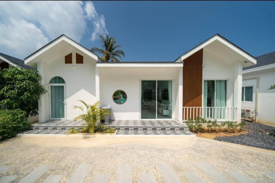 Holiday home Tropical Oasis Aoyon House *